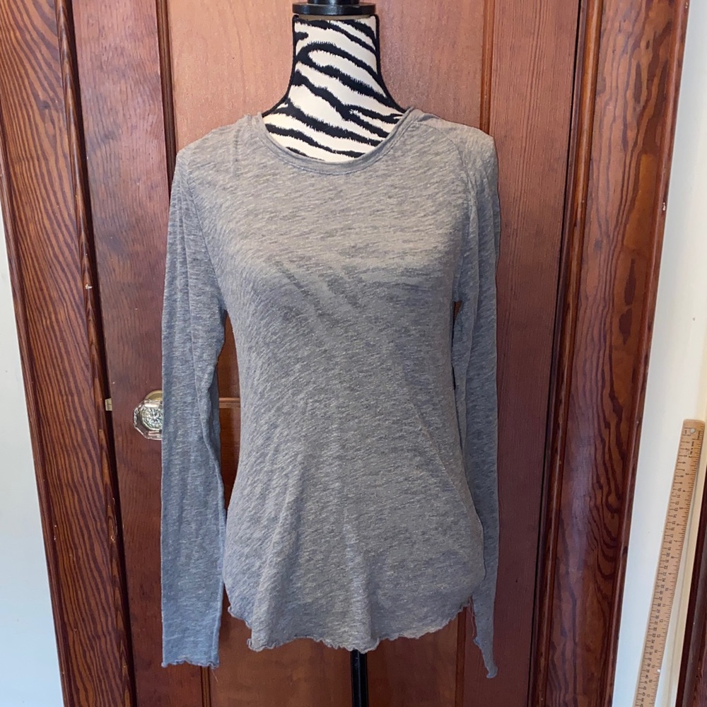 We The Free Heather Gray Long Sleeve Top